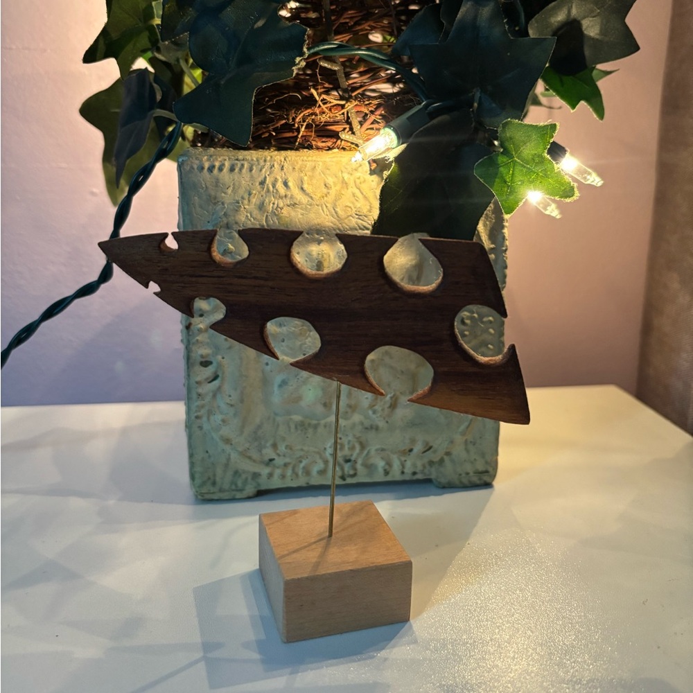 Sharp Triangle - Picture 2 of 2